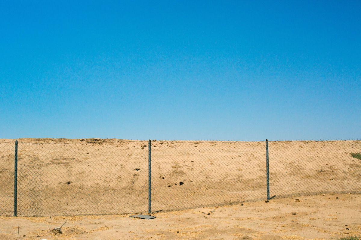 Terrain clôturé désertique Sénégal vérification foncière