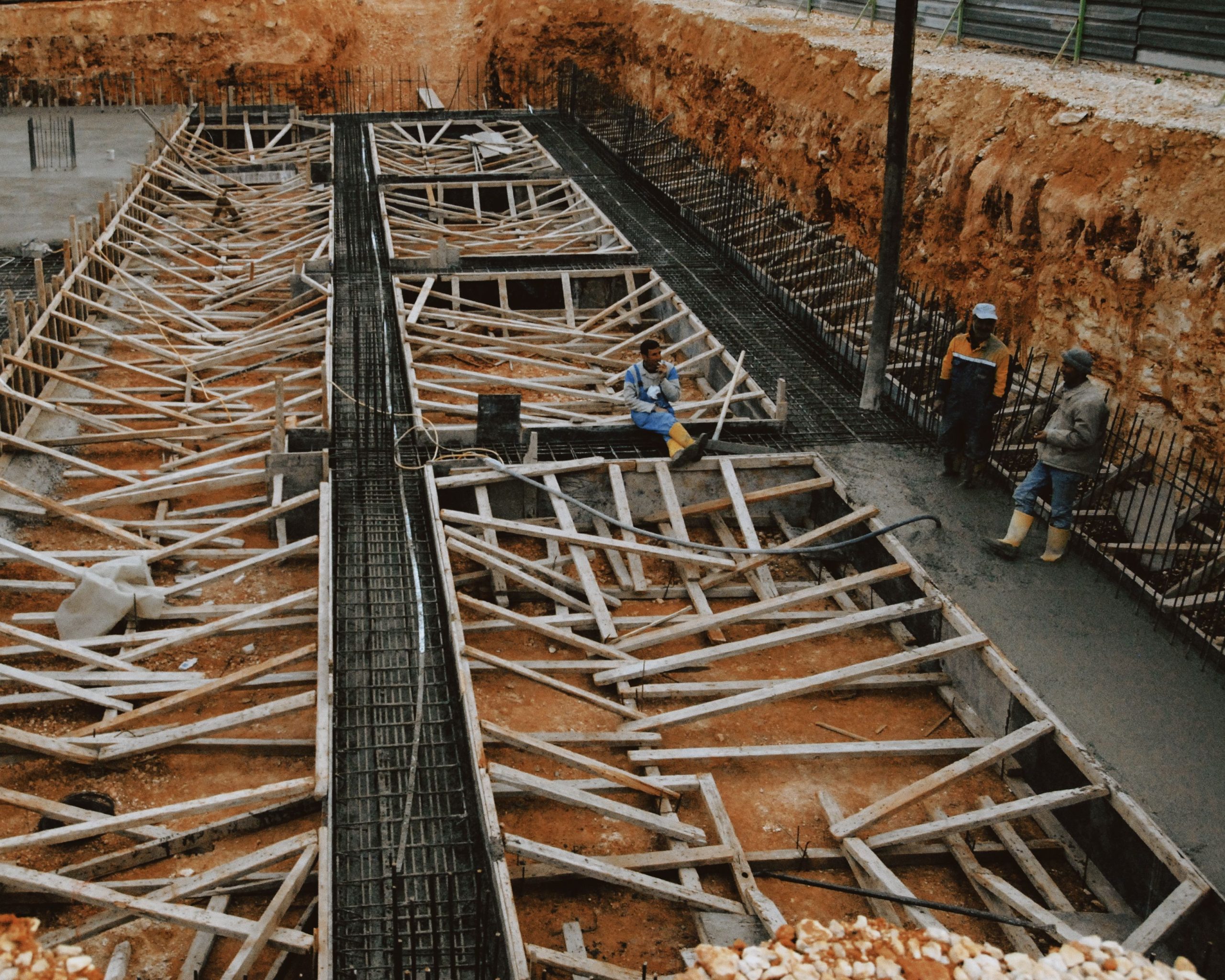 Chantier béton armé suivi hebdomadaire WhatsApp Sénégal